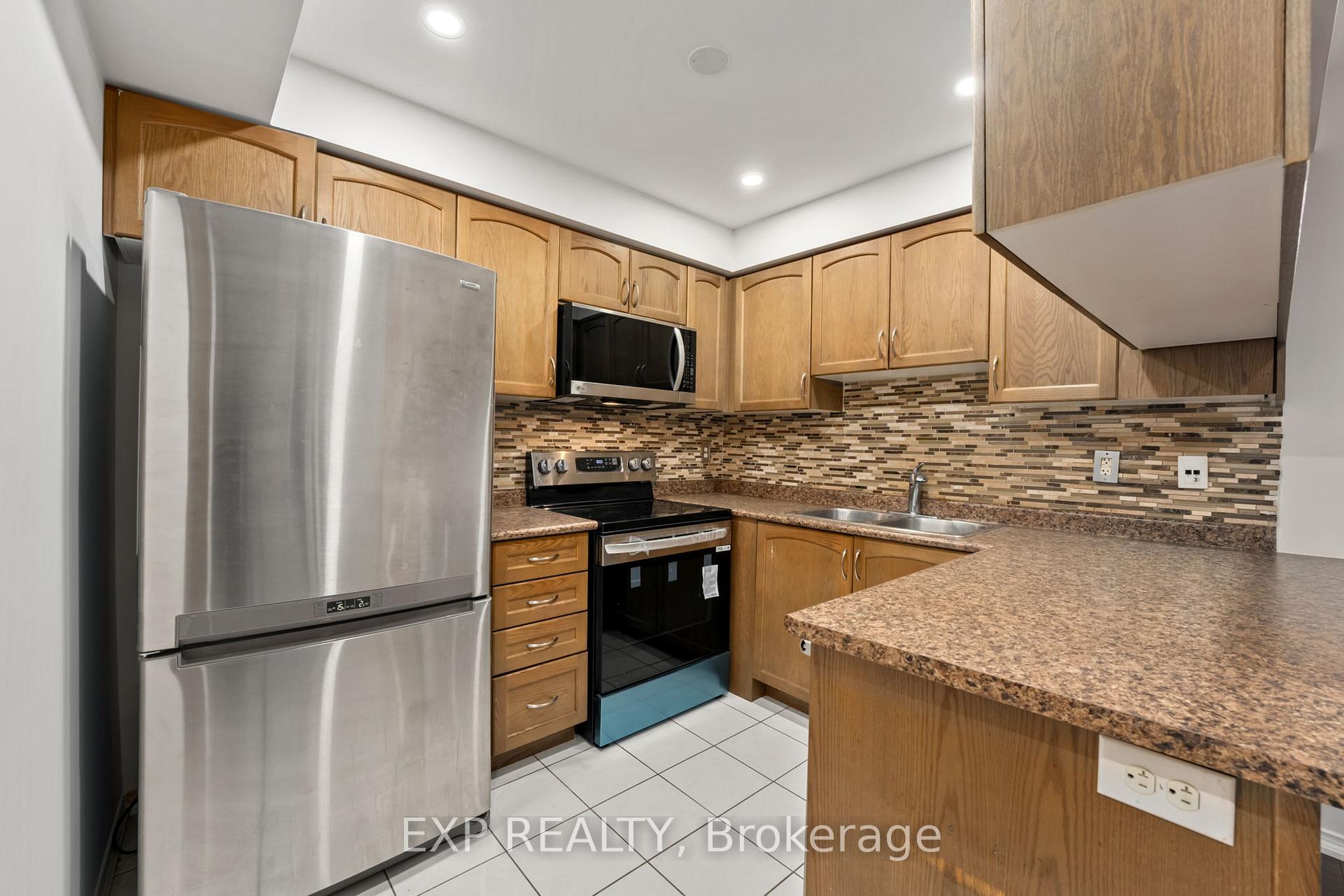 Photo 10 of 37 Blunden Road, Ajax, Central East — HOMEH