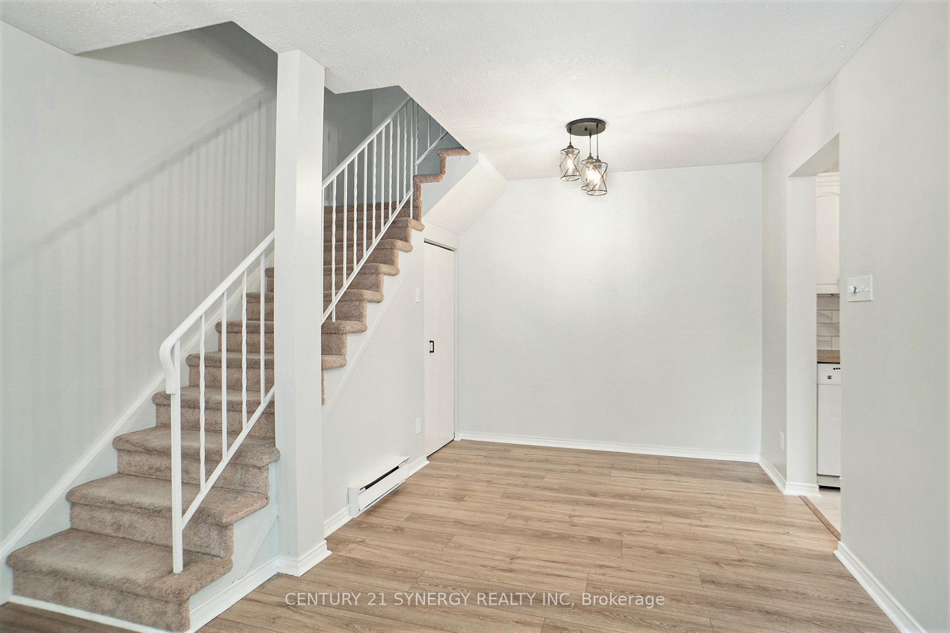 Photo 5 of Unit 65, 1345 Birchmount Drive, Ottawa, Pineview — HOMEH