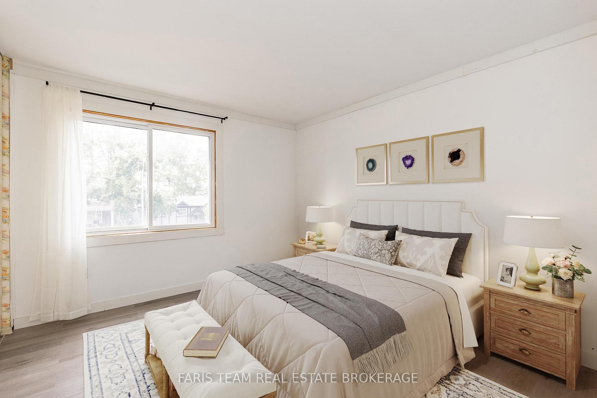 Photo 21 of 41 Farmingdale Crescent, Barrie, Cundles East — HOMEH