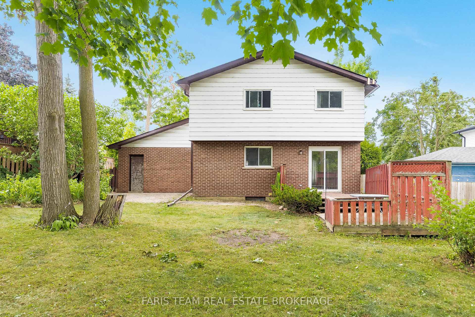 Photo 44 of 41 Farmingdale Crescent, Barrie, Cundles East — HOMEH