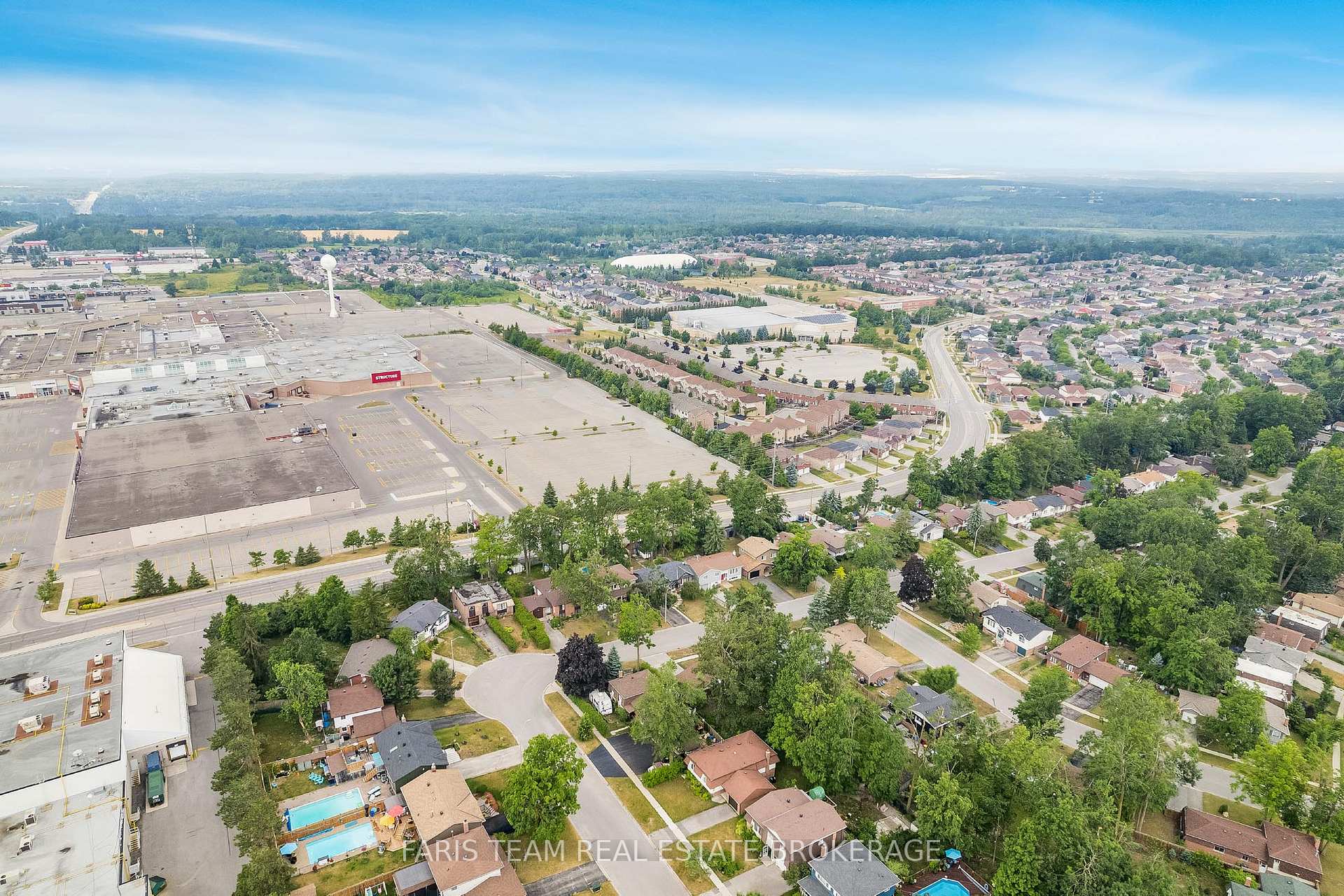 Photo 48 of 41 Farmingdale Crescent, Barrie, Cundles East — HOMEH