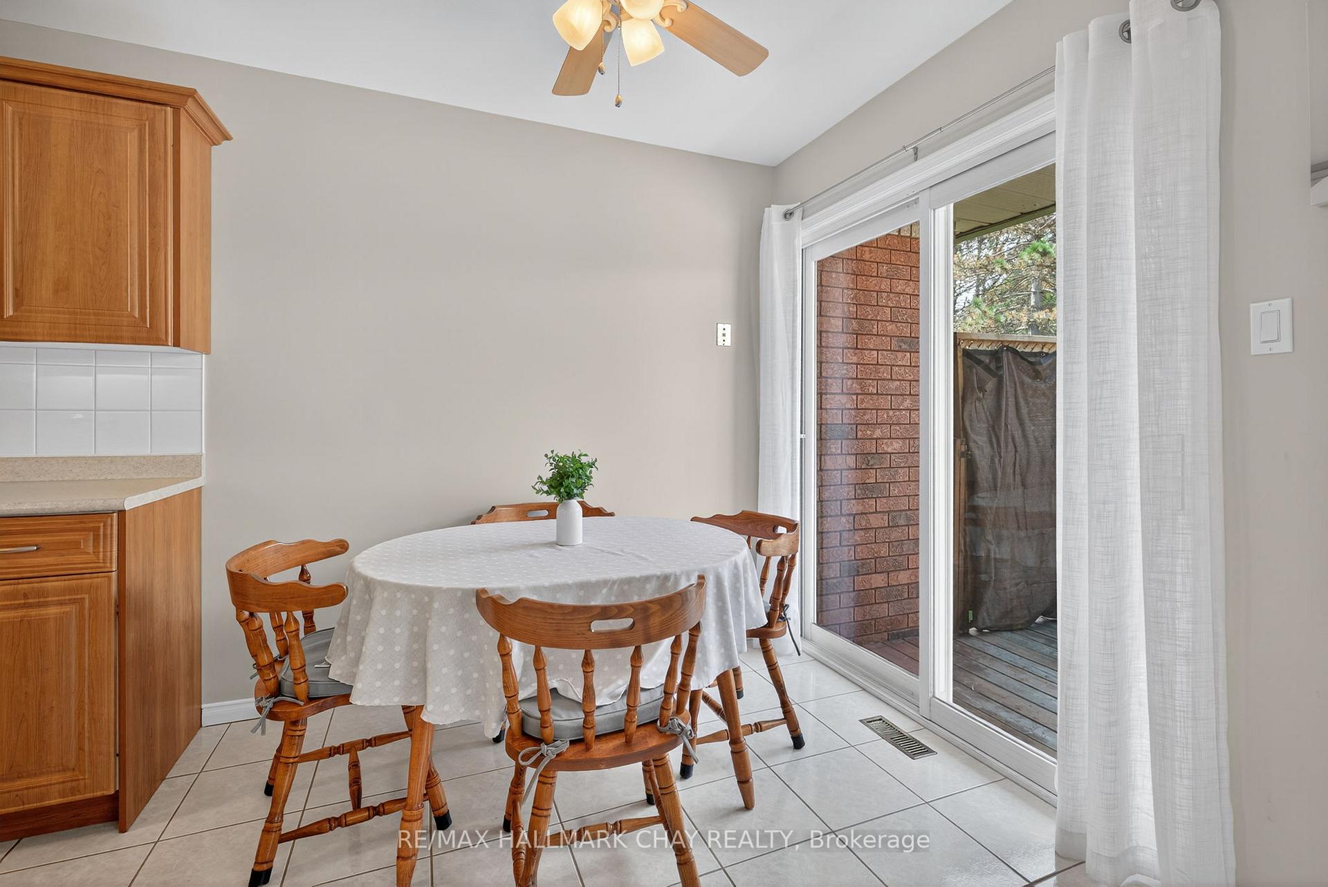 Photo 28 of 33 Parkette Drive, New Tecumseth, Rural New Tecumseth — HOMEH
