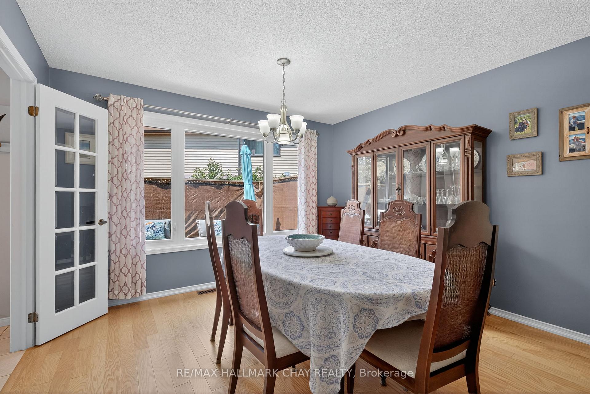 Photo 30 of 33 Parkette Drive, New Tecumseth, Rural New Tecumseth — HOMEH