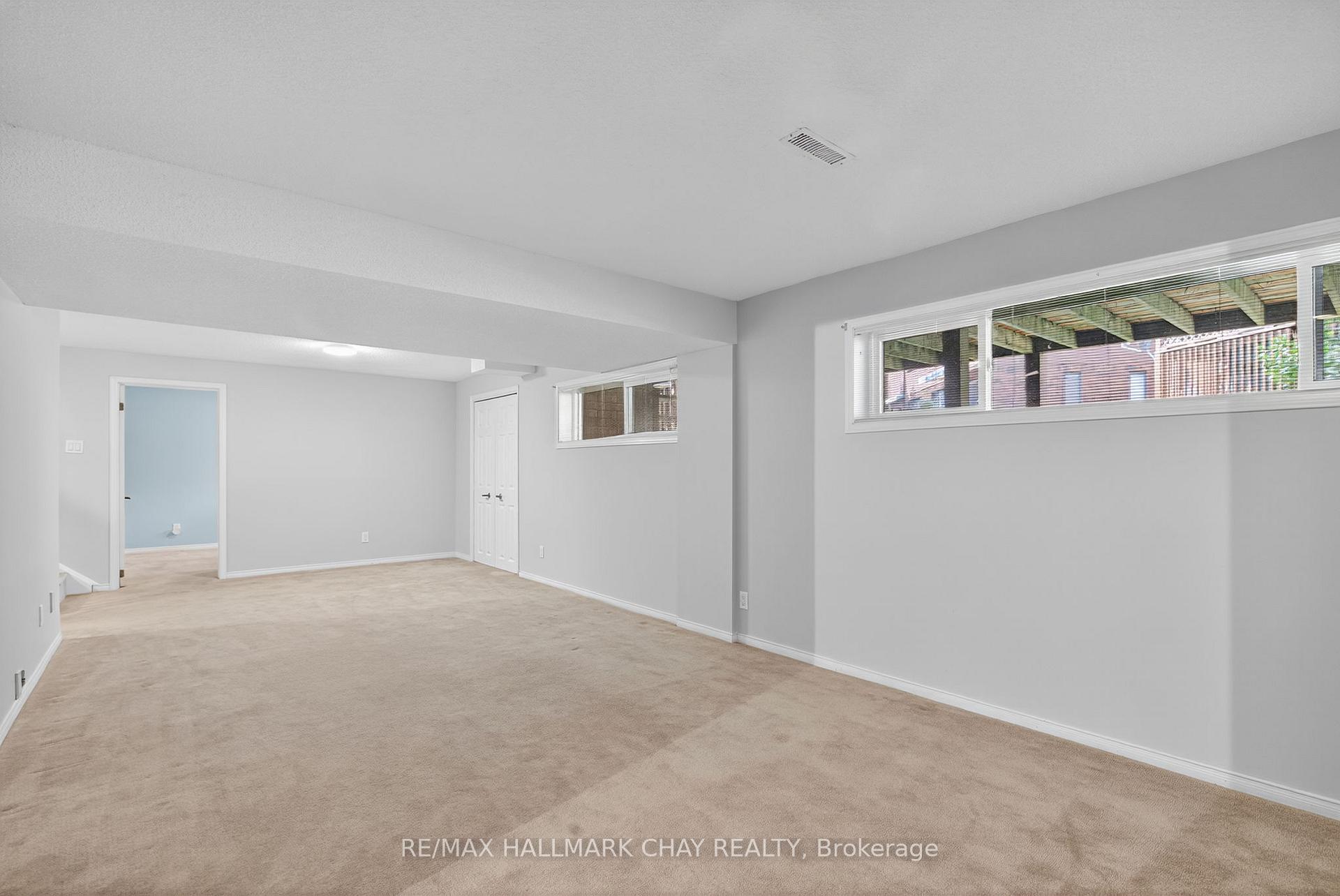 Photo 39 of 33 Parkette Drive, New Tecumseth, Rural New Tecumseth — HOMEH