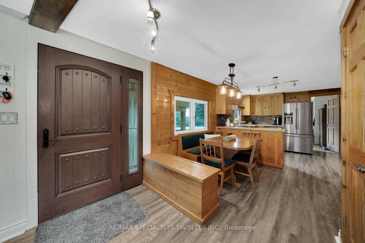Photo 2 of 16218 Albion Trail, Caledon, Palgrave — HOMEH