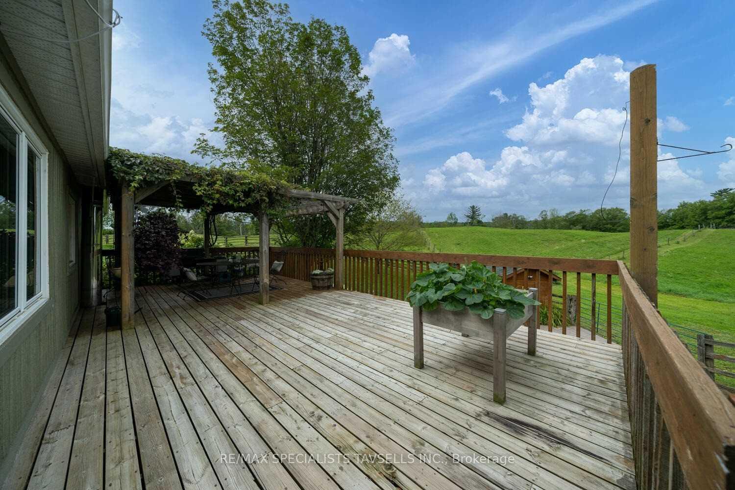 Photo 10 of 16218 Albion Trail, Caledon, Palgrave — HOMEH
