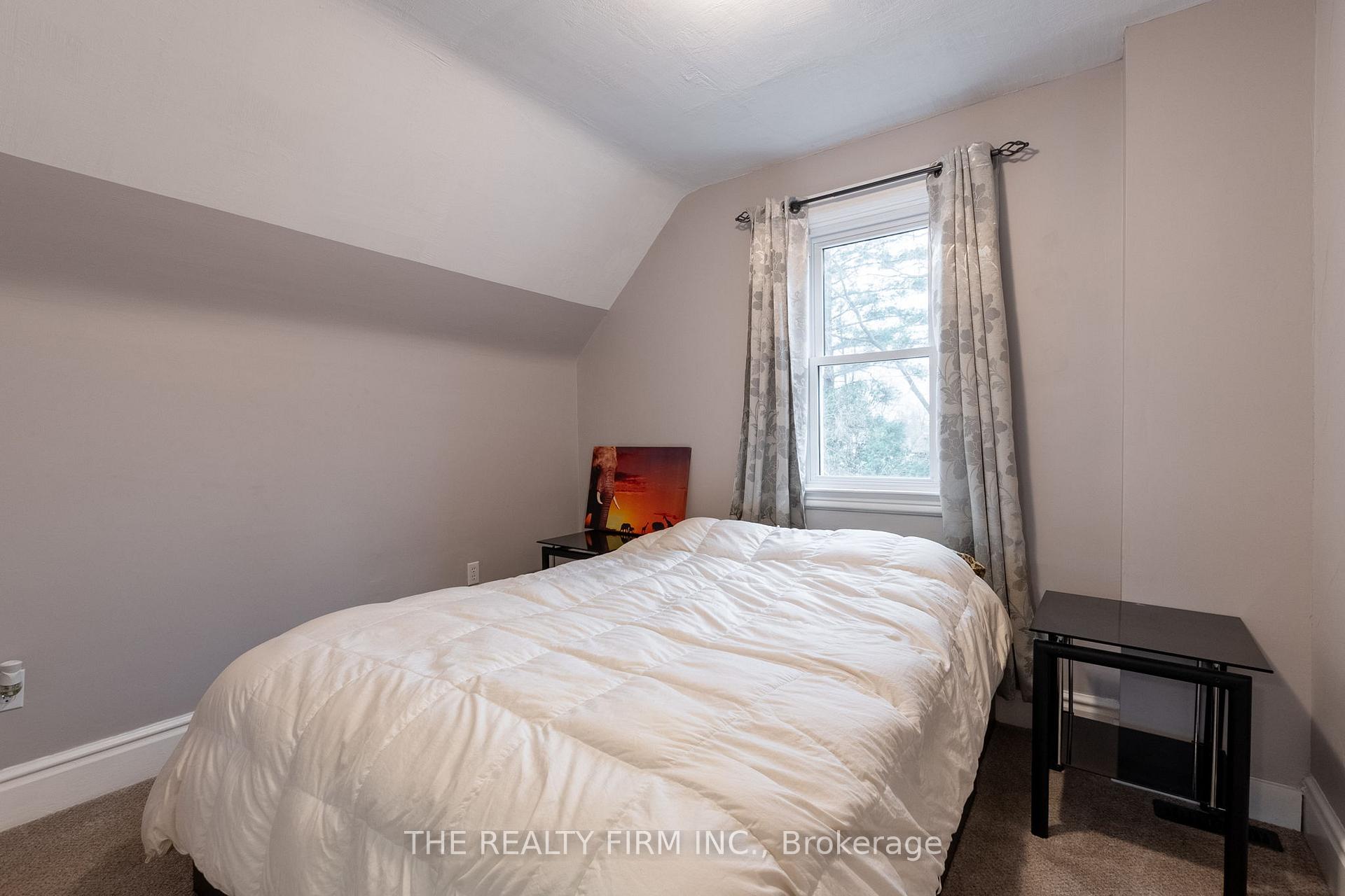 Photo 24 of 55 West Avenue W, St. Thomas — HOMEH