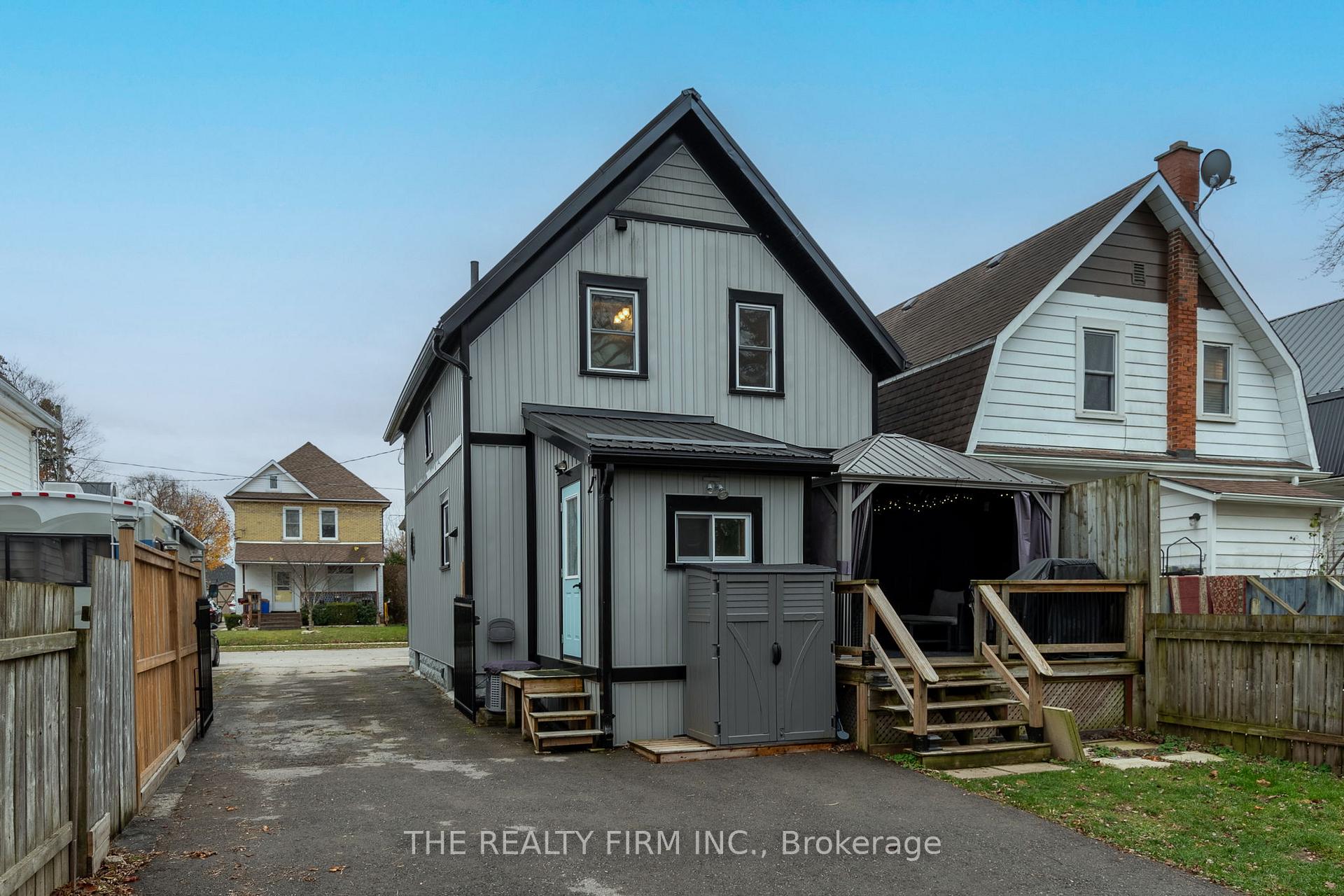 Photo 33 of 55 West Avenue W, St. Thomas — HOMEH