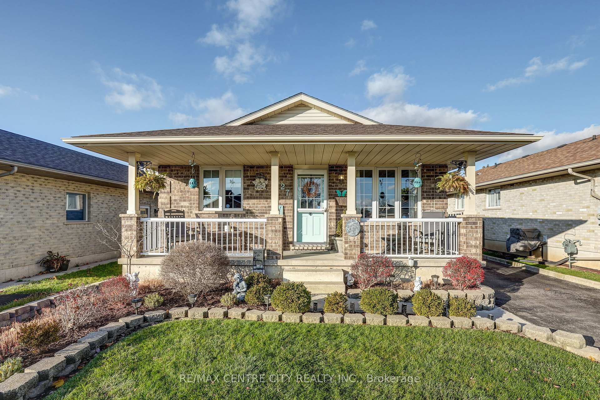 Photo 3 of 627 Highview Drive, St. Thomas — HOMEH
