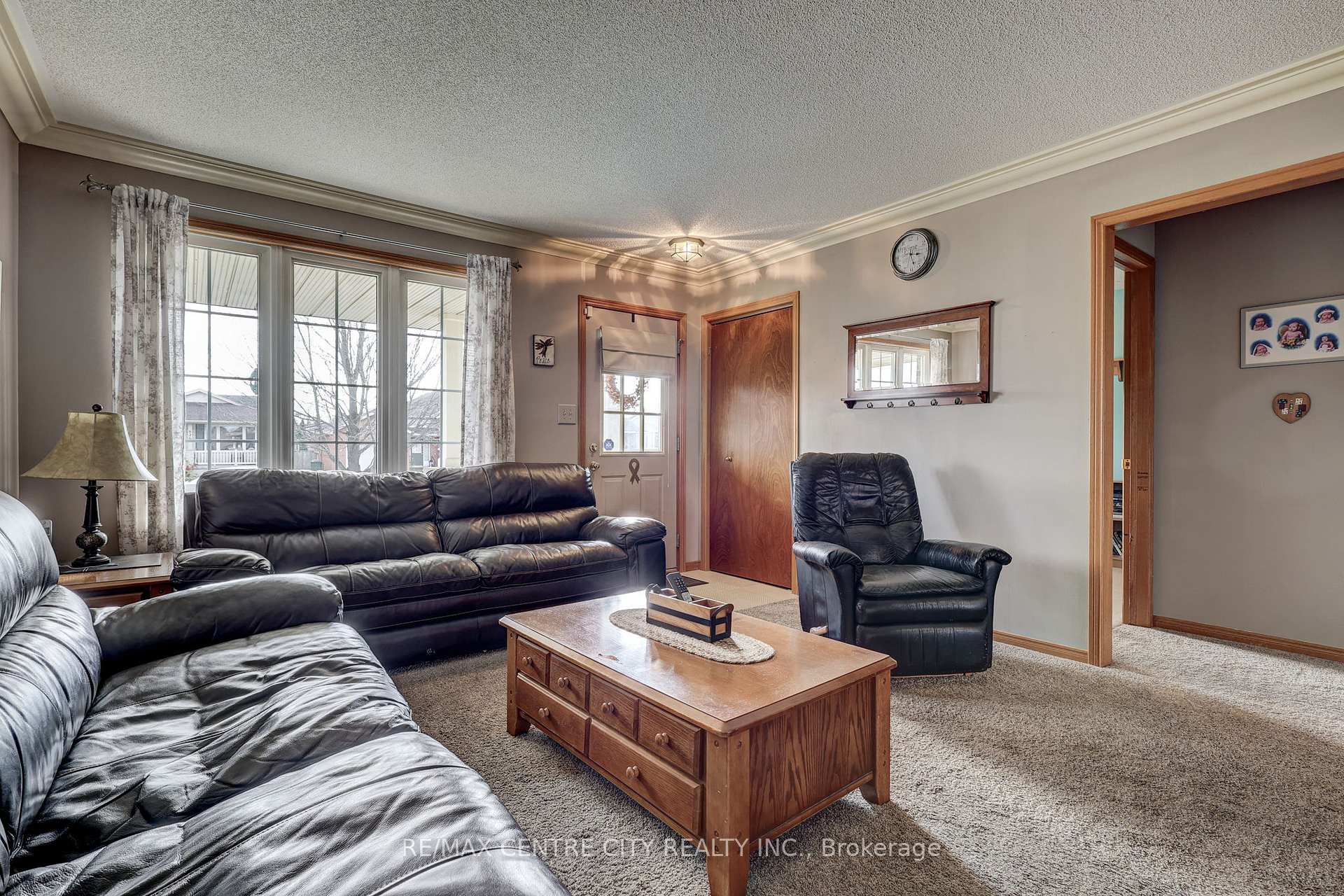 Photo 5 of 627 Highview Drive, St. Thomas — HOMEH