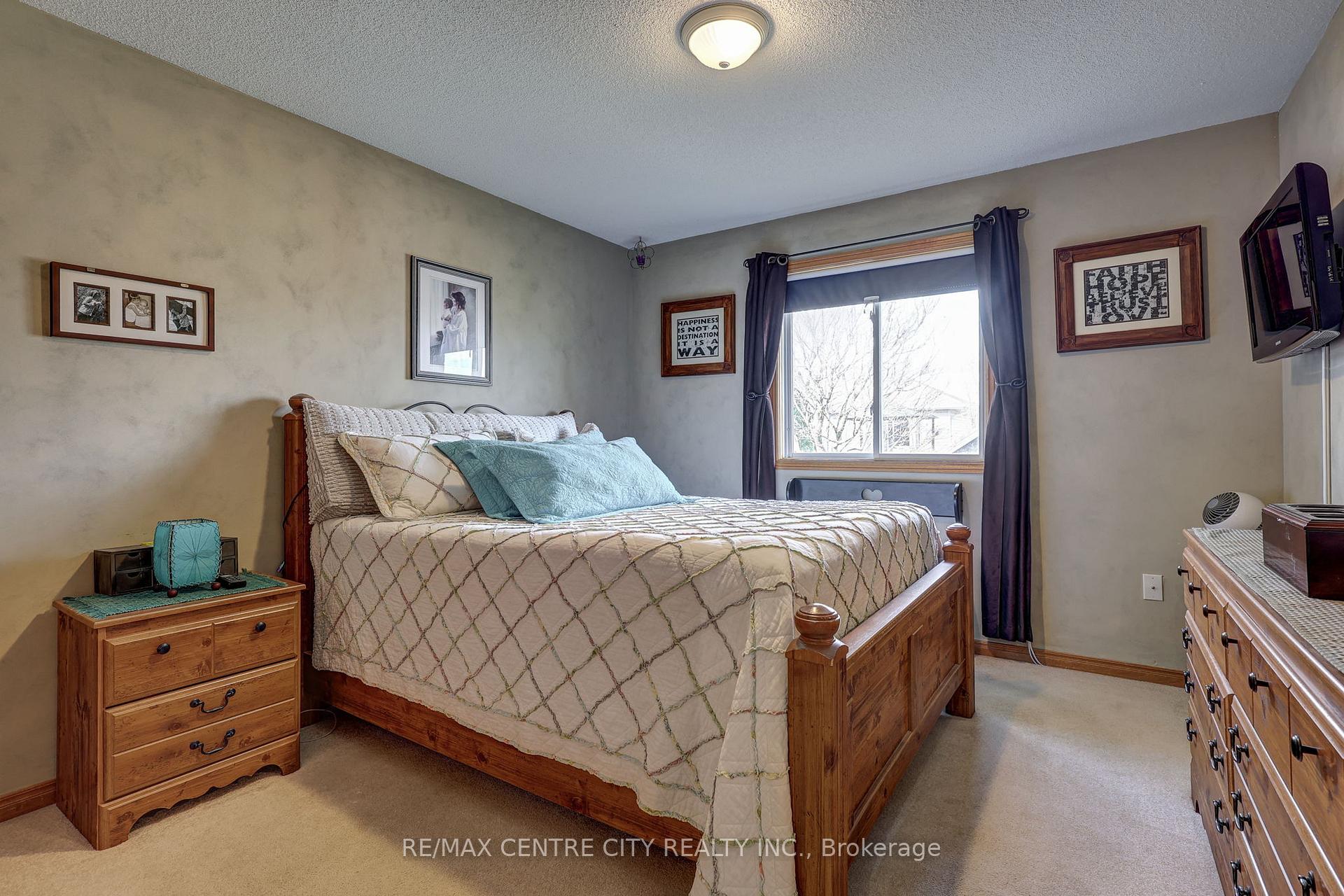 Photo 14 of 627 Highview Drive, St. Thomas — HOMEH