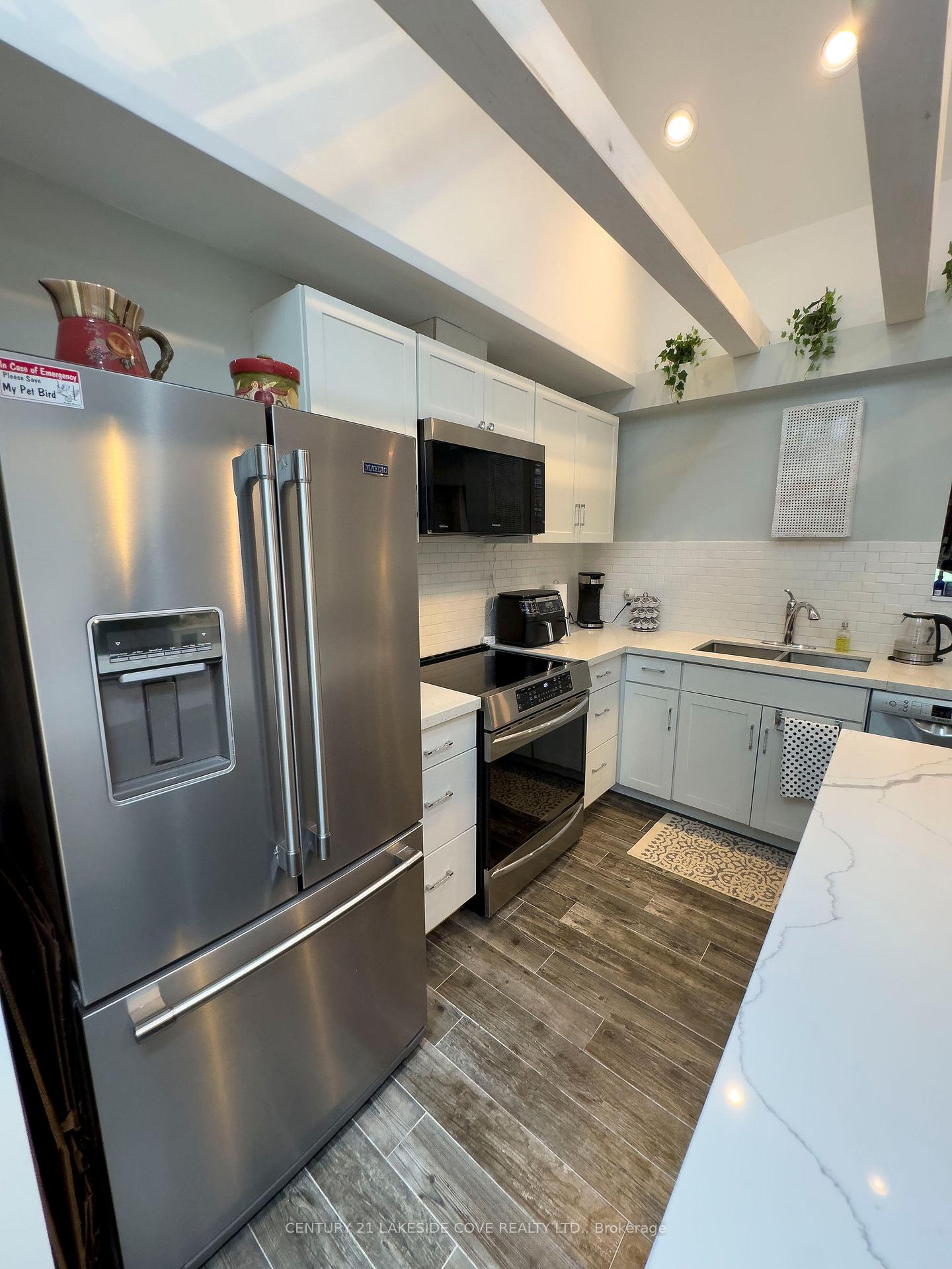 Photo 12 of Unit Unit 2, 3 Paradise Boulevard W, Ramara, Rural Ramara — HOMEH