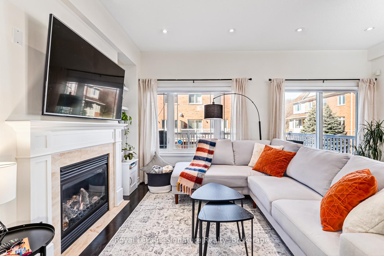 Photo 9 of 14 Montclair Mews, Collingwood — HOMEH