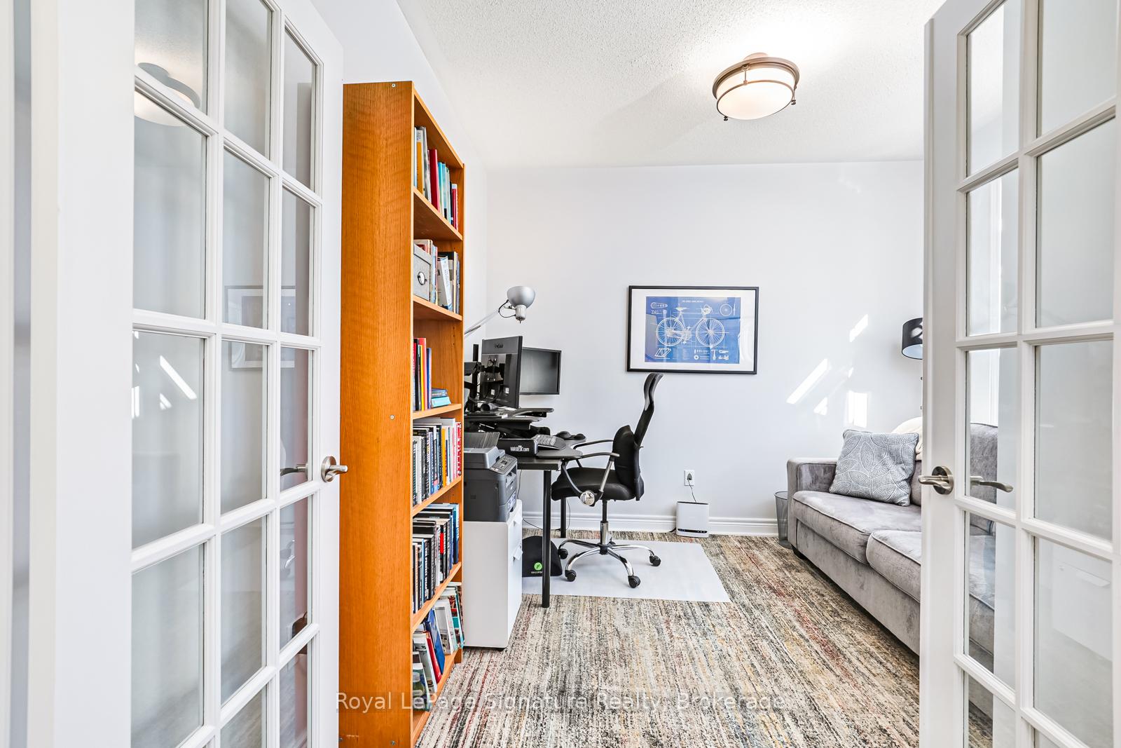 Photo 16 of 14 Montclair Mews, Collingwood — HOMEH