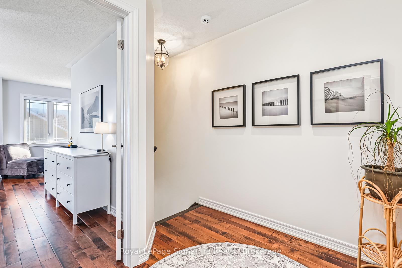 Photo 19 of 14 Montclair Mews, Collingwood — HOMEH