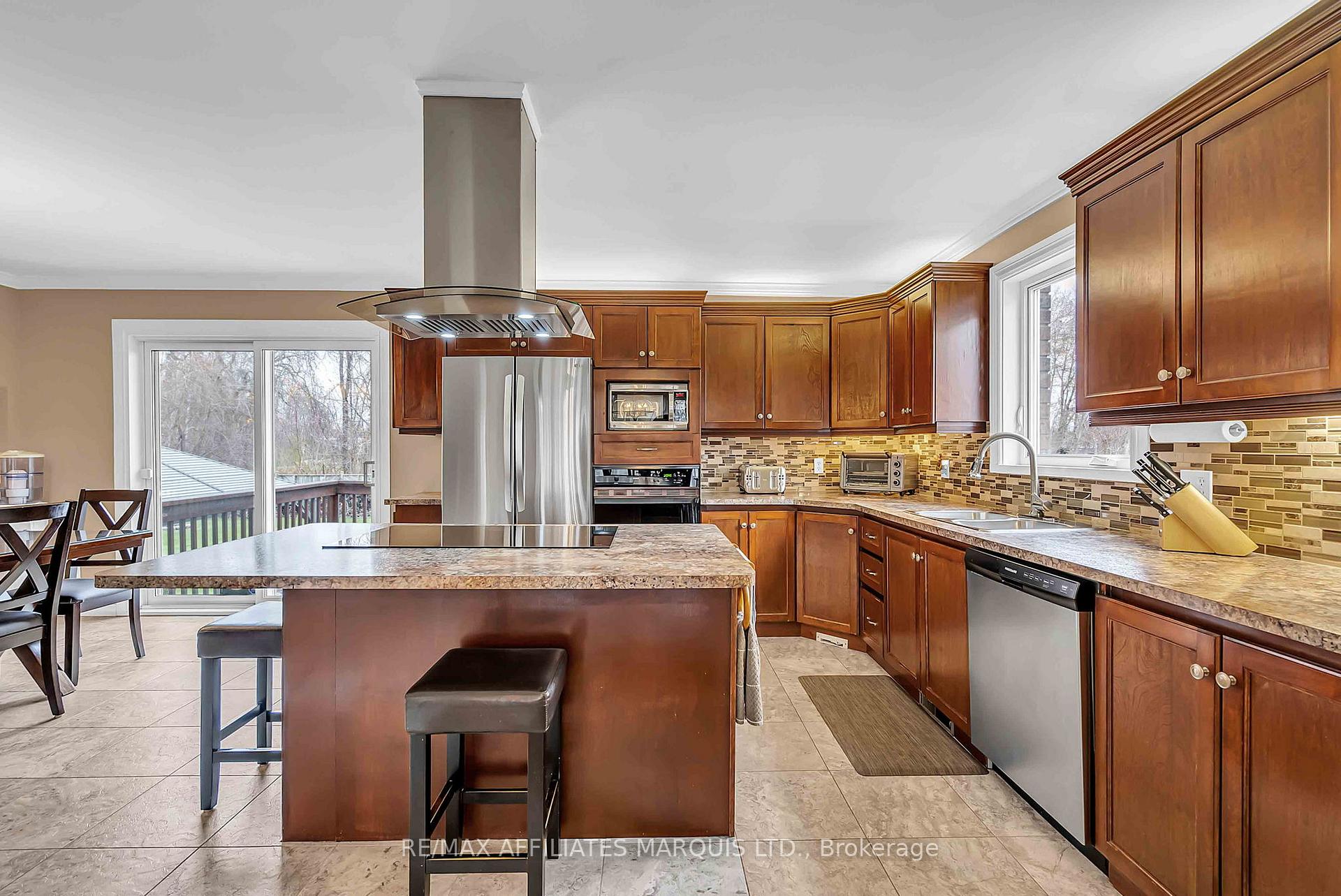 Photo 11 of 724 Jase Street, Cornwall — HOMEH