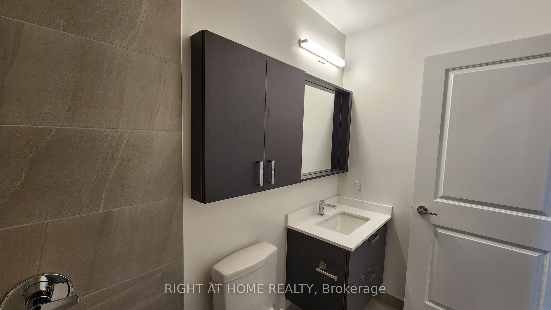 Photo 13 of Unit B-2901, 50 Upper Mall Way, Vaughan, Brownridge — HOMEH