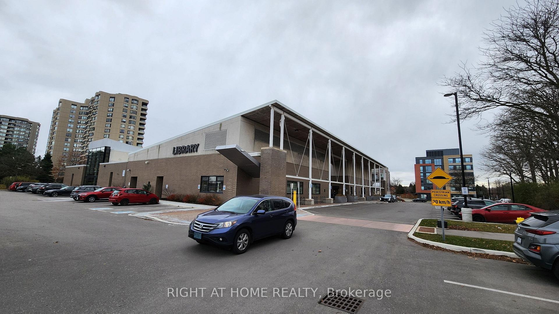 Photo 23 of Unit B-2901, 50 Upper Mall Way, Vaughan, Brownridge — HOMEH