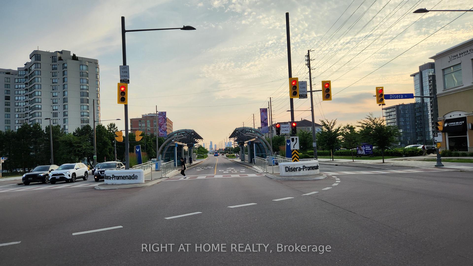 Photo 28 of Unit B-2901, 50 Upper Mall Way, Vaughan, Brownridge — HOMEH