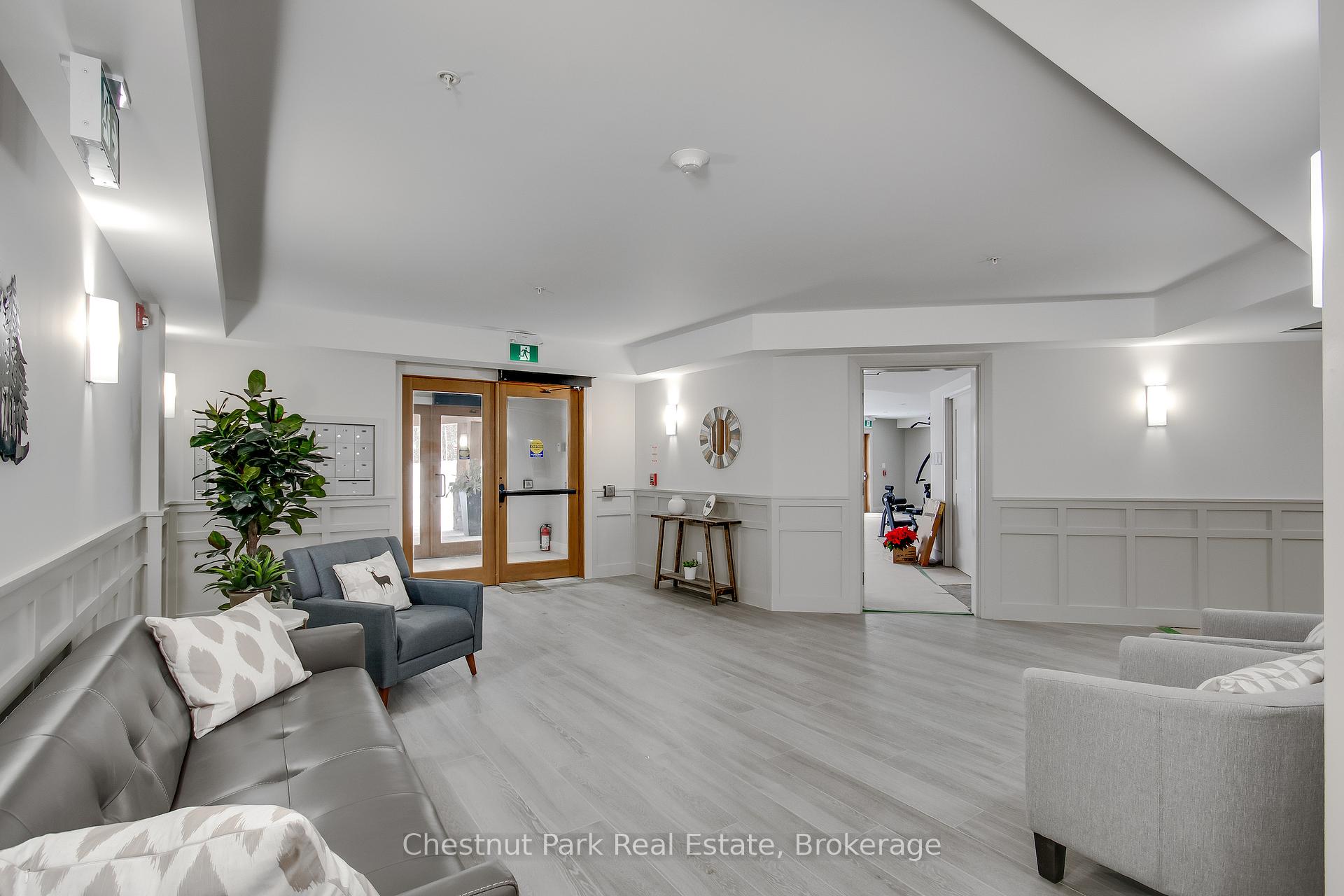 Photo 17 of 404-200 Anglo Street, Bracebridge, Macaulay — HOMEH
