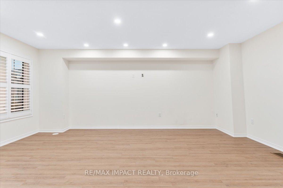 Photo 14 of 96 Jerome Way, Clarington, Bowmanville — HOMEH