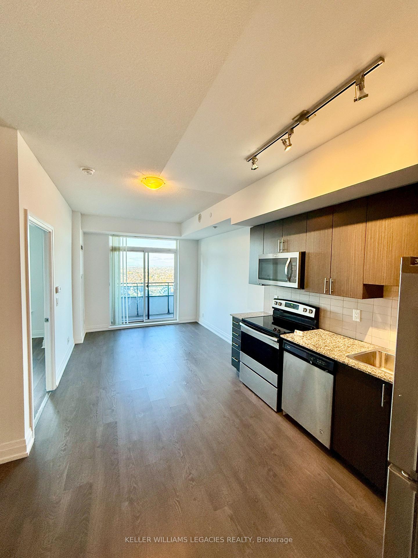 Photo 5 of Unit 1708, 7890 Bathurst Street, Vaughan, Beverley Glen — HOMEH
