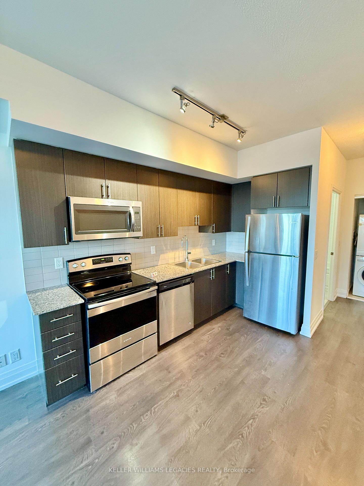 Photo 6 of Unit 1708, 7890 Bathurst Street, Vaughan, Beverley Glen — HOMEH
