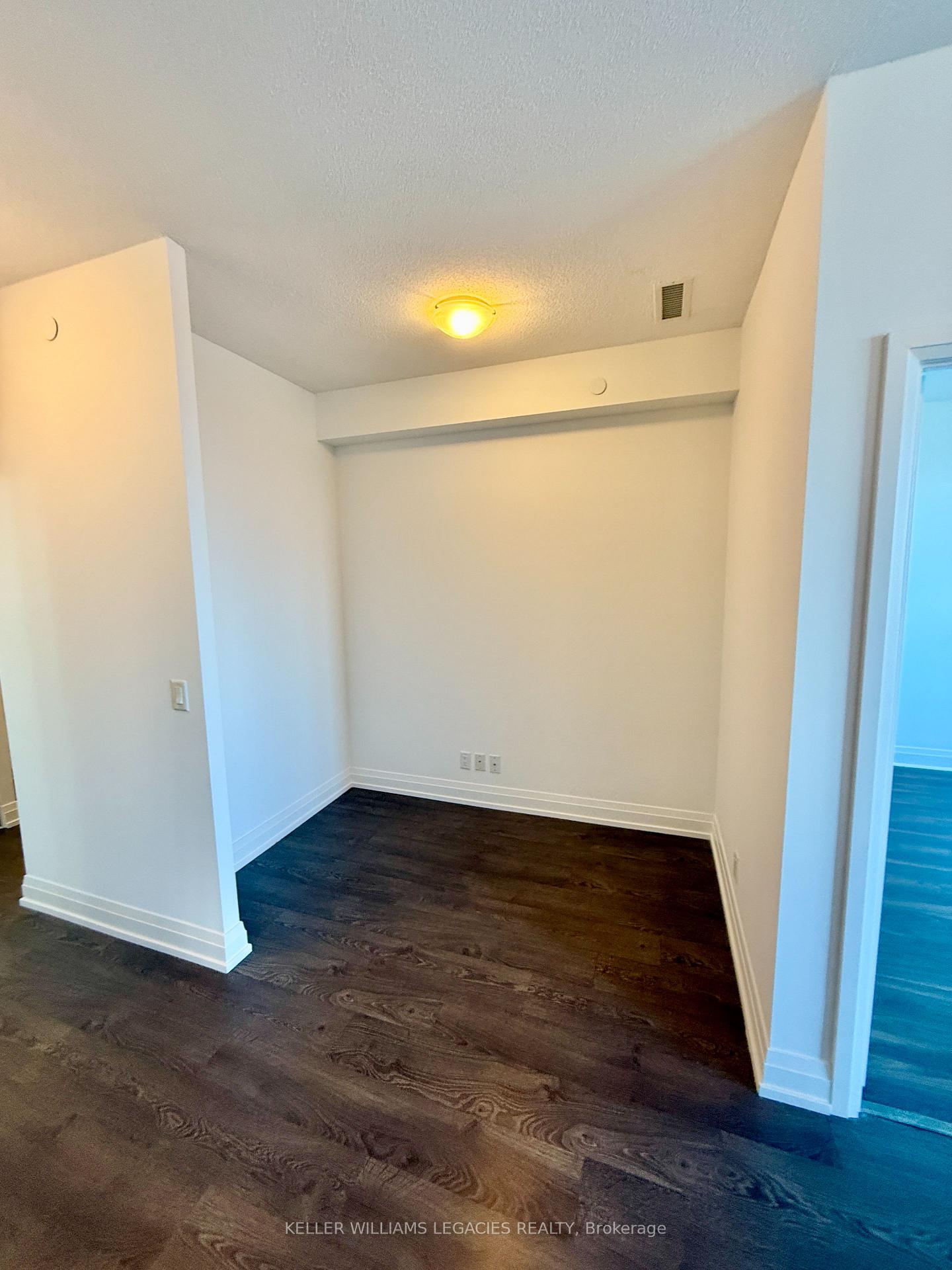 Photo 11 of Unit 1708, 7890 Bathurst Street, Vaughan, Beverley Glen — HOMEH