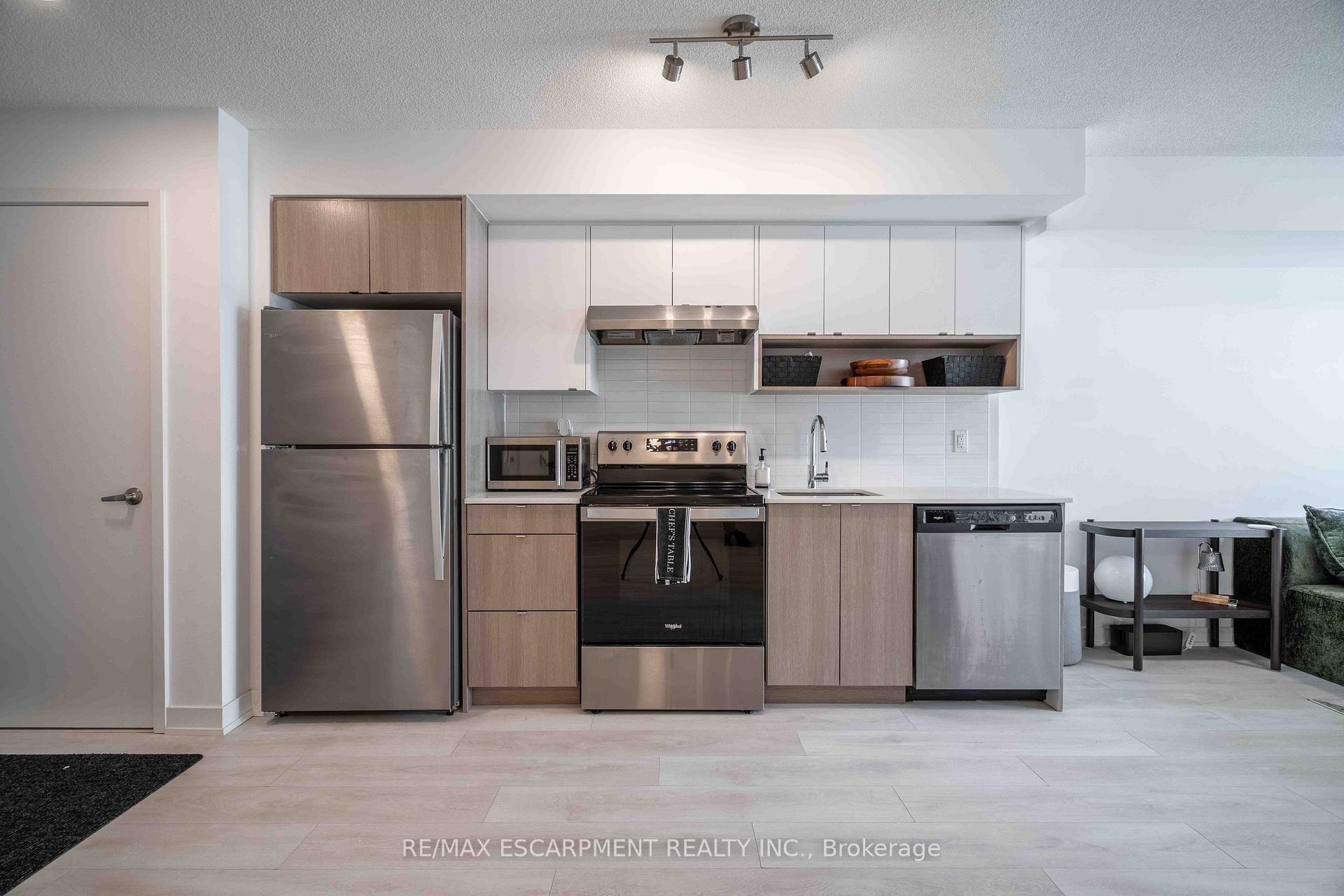 Photo 7 of Unit A310, 1117 Cooke Boulevard, Burlington, LaSalle — HOMEH