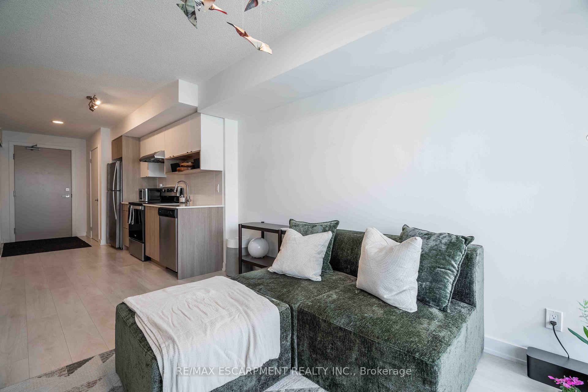 Photo 27 of Unit A310, 1117 Cooke Boulevard, Burlington, LaSalle — HOMEH