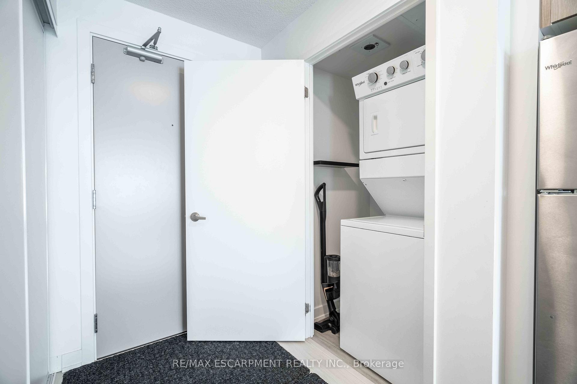 Photo 9 of Unit A310, 1117 Cooke Boulevard, Burlington, LaSalle — HOMEH