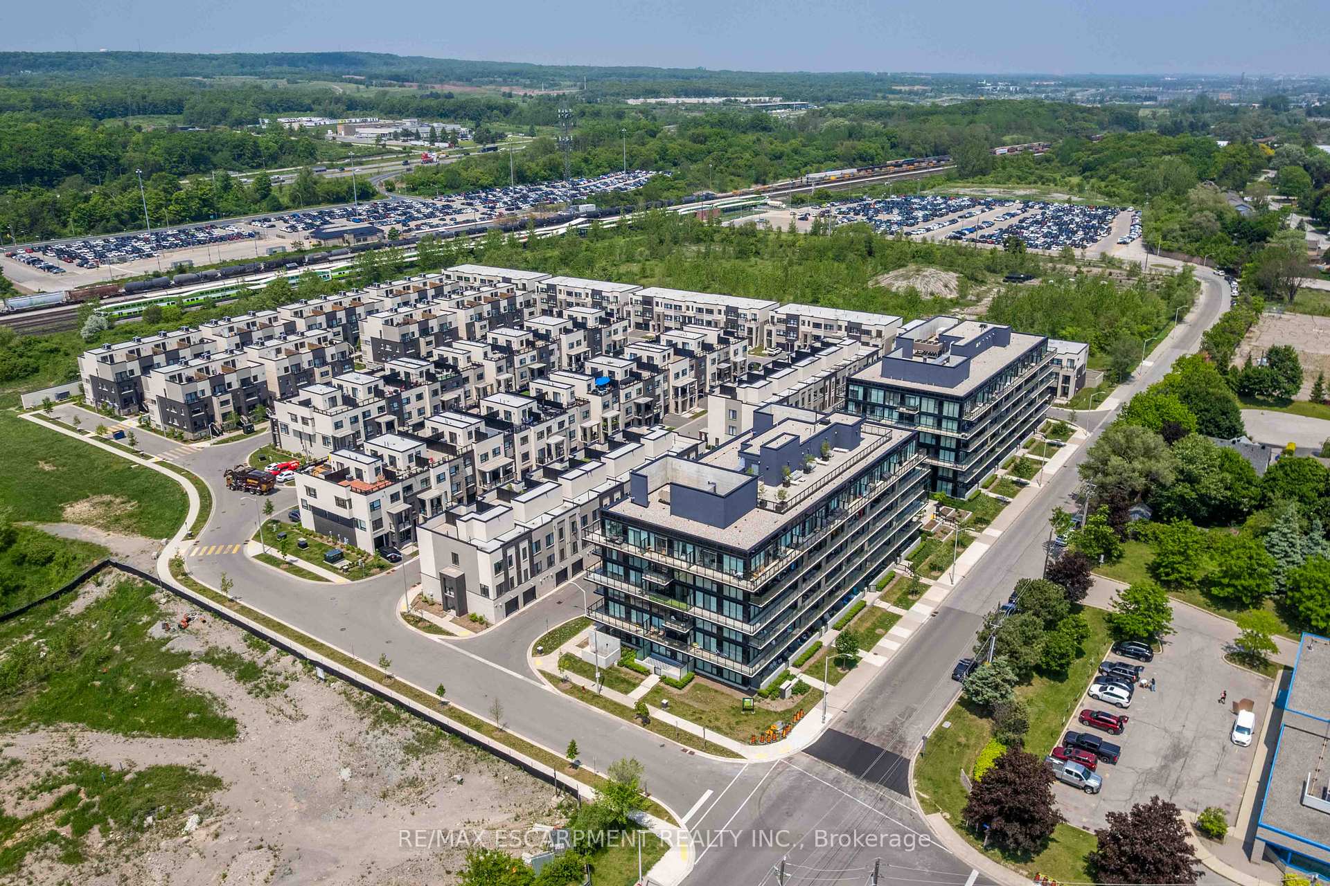 Photo 31 of Unit A310, 1117 Cooke Boulevard, Burlington, LaSalle — HOMEH