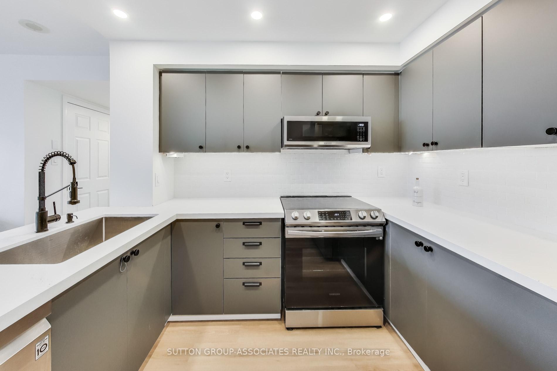 Photo 3 of Unit 818, 323 Richmond Street E, Toronto, Moss Park — HOMEH