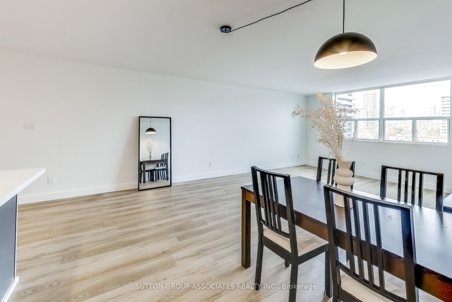 Photo 5 of Unit 818, 323 Richmond Street E, Toronto, Moss Park — HOMEH