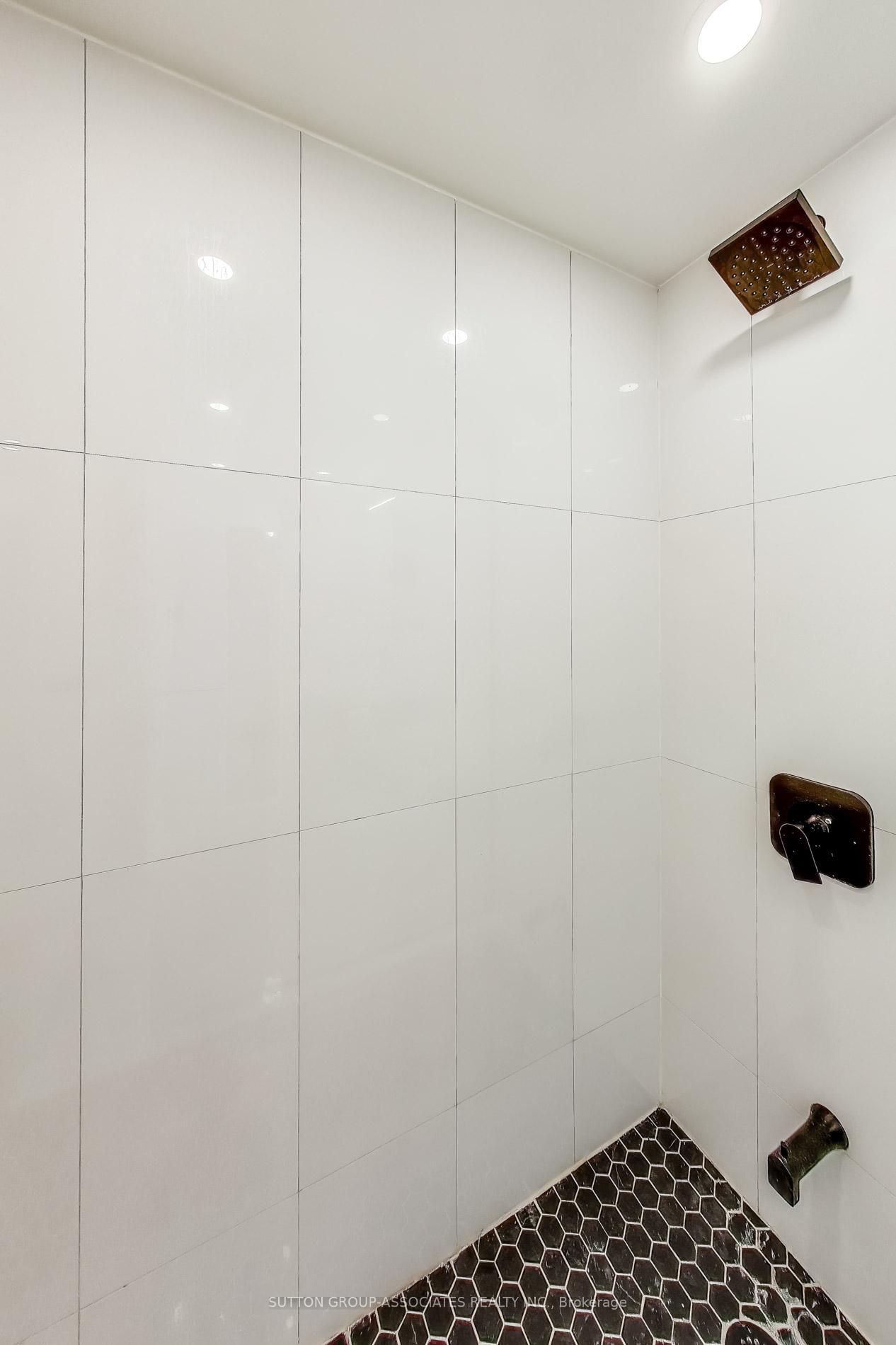 Photo 15 of Unit 818, 323 Richmond Street E, Toronto, Moss Park — HOMEH