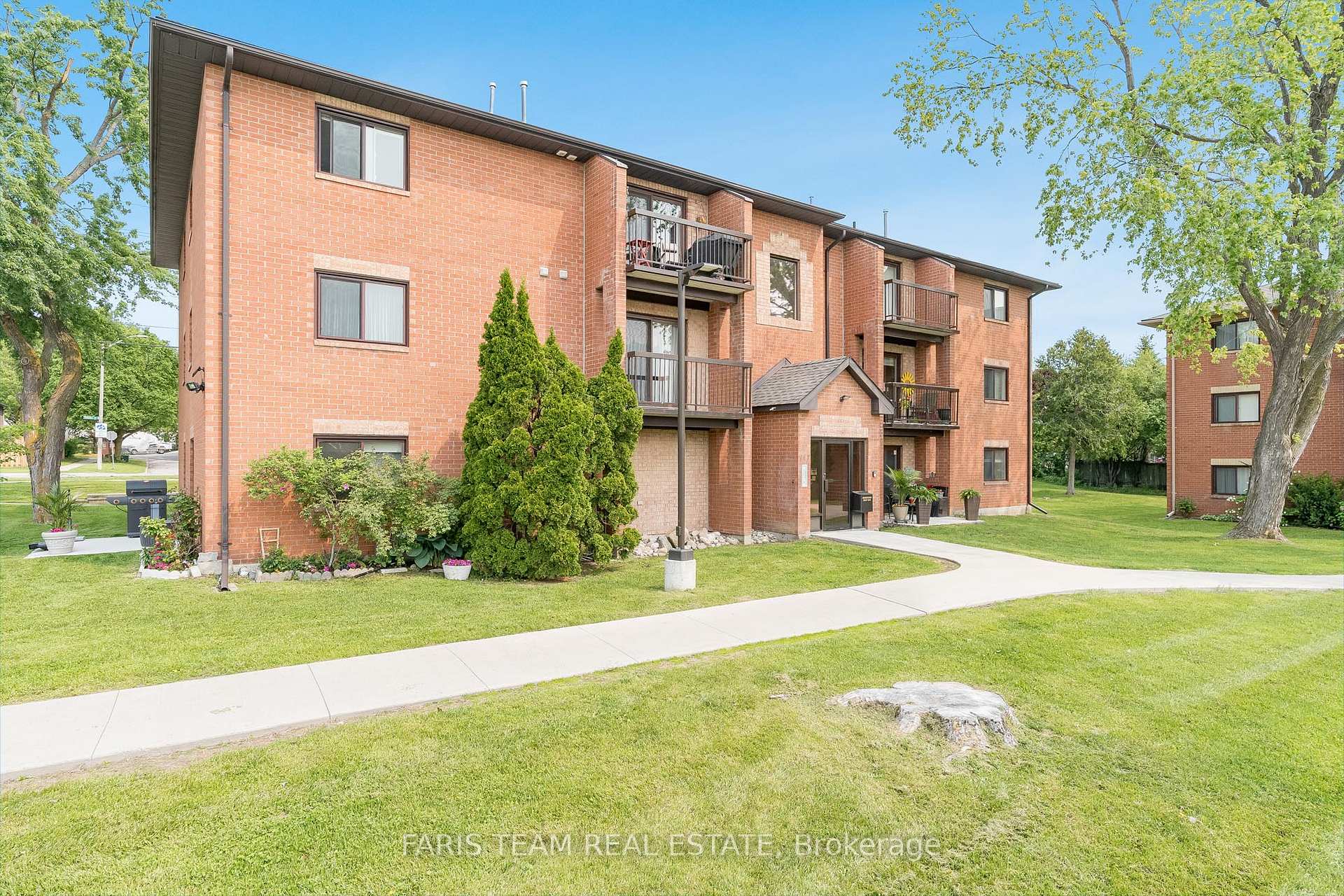 Photo 1 of Unit G12, 147 Edgehill Drive, Barrie, Letitia Heights — HOMEH