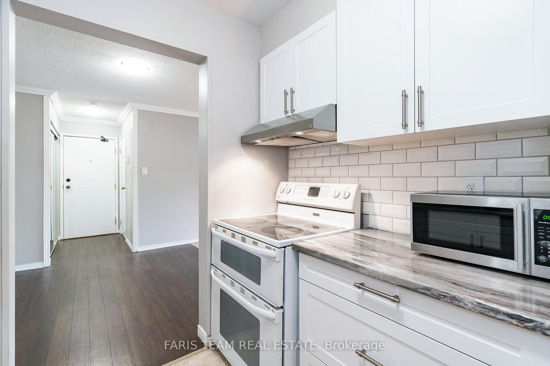 Photo 7 of Unit G12, 147 Edgehill Drive, Barrie, Letitia Heights — HOMEH