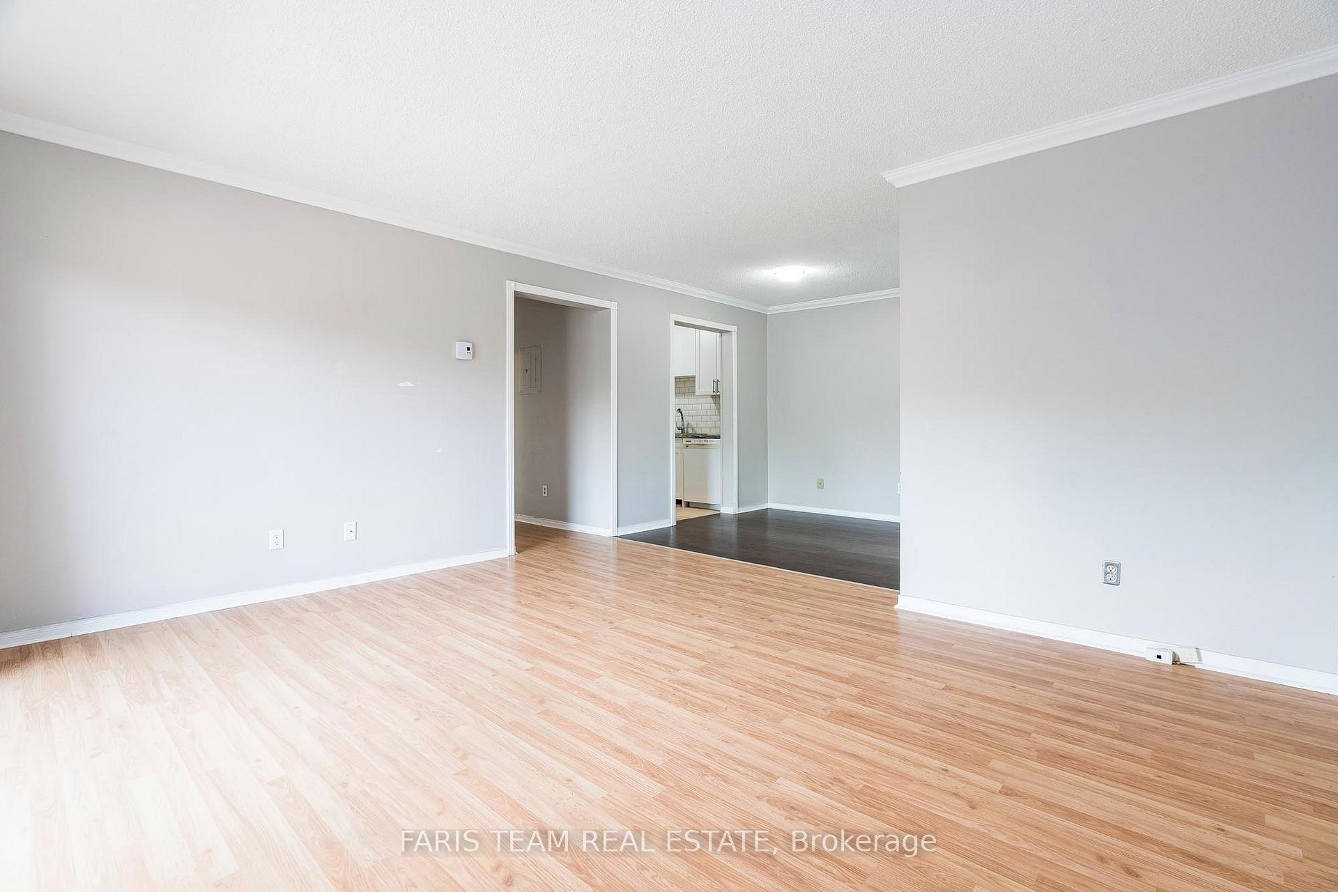 Photo 12 of Unit G12, 147 Edgehill Drive, Barrie, Letitia Heights — HOMEH