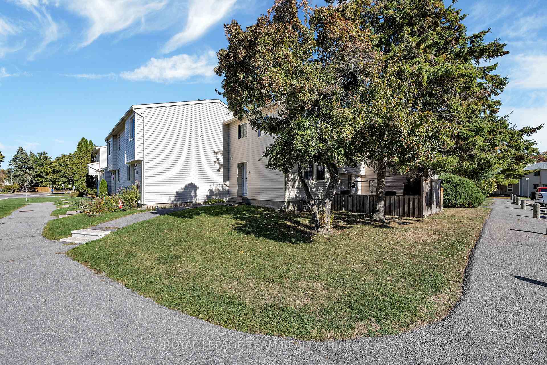 Front of Unit 10, 31 Malvern Drive