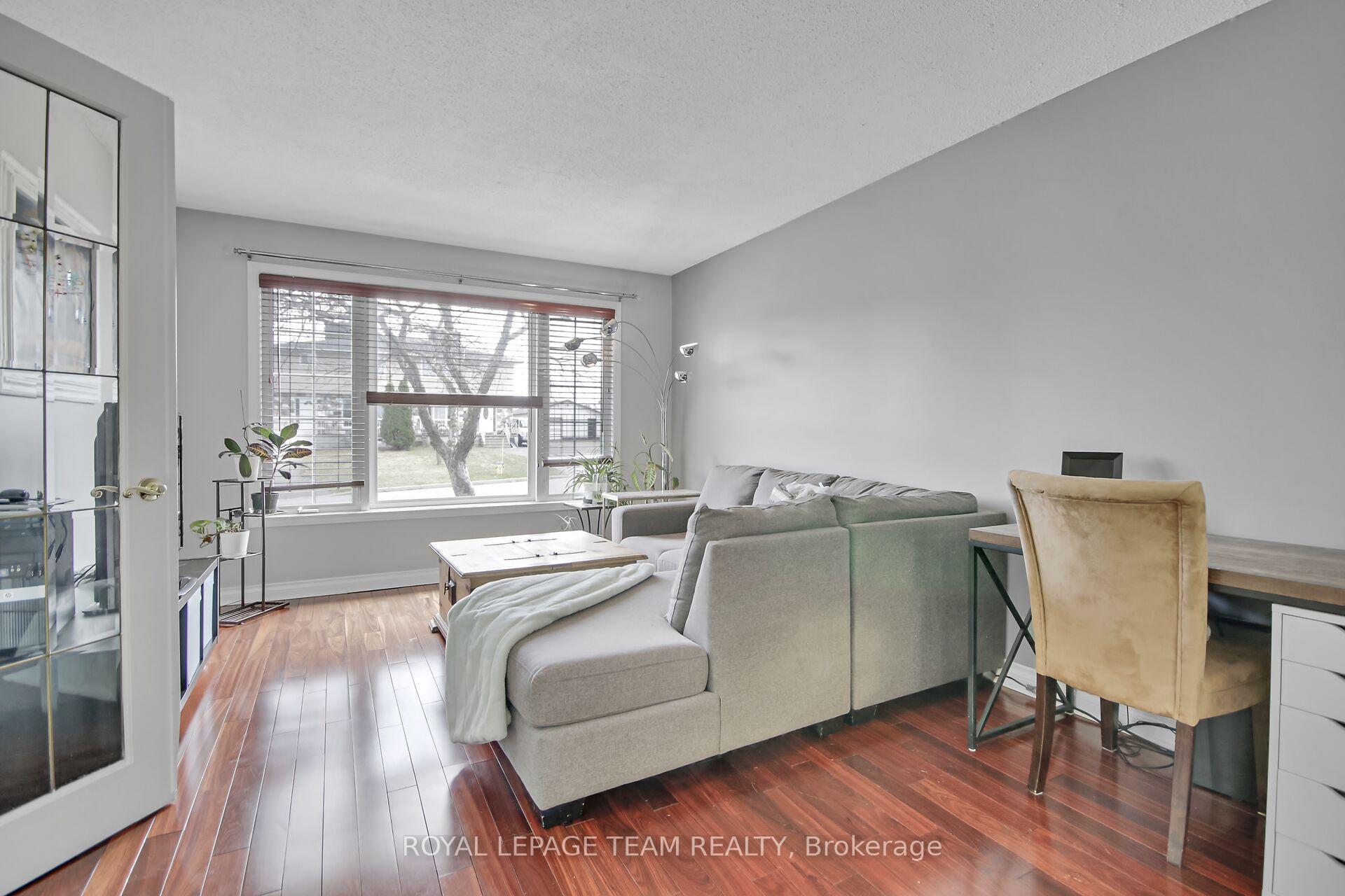Photo 7 of 1563 Goth Avenue, Ottawa, Sawmill Creek/Timbermill — HOMEH