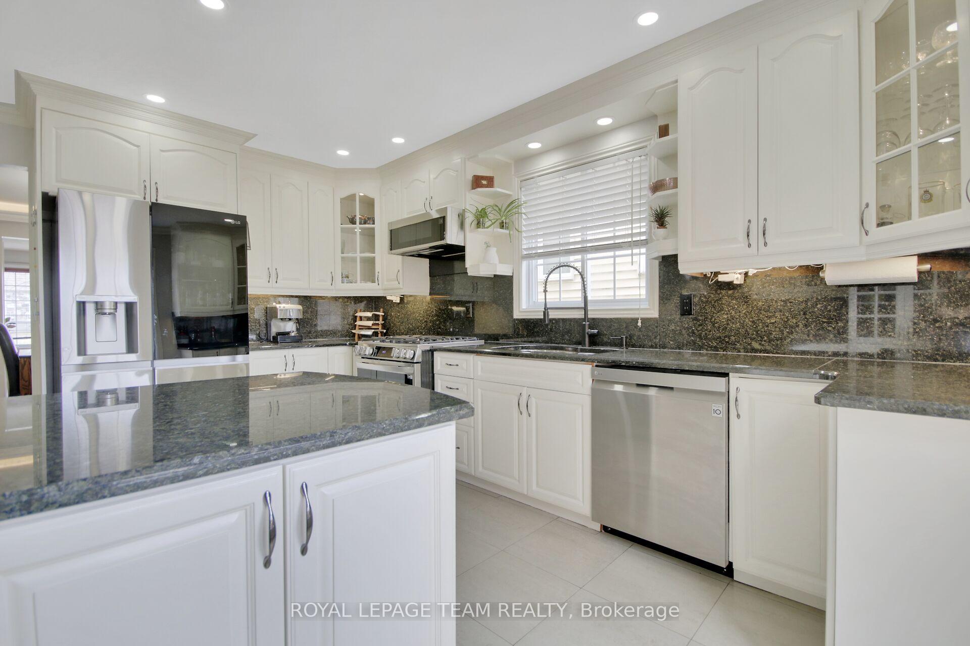 Photo 13 of 1563 Goth Avenue, Ottawa, Sawmill Creek/Timbermill — HOMEH