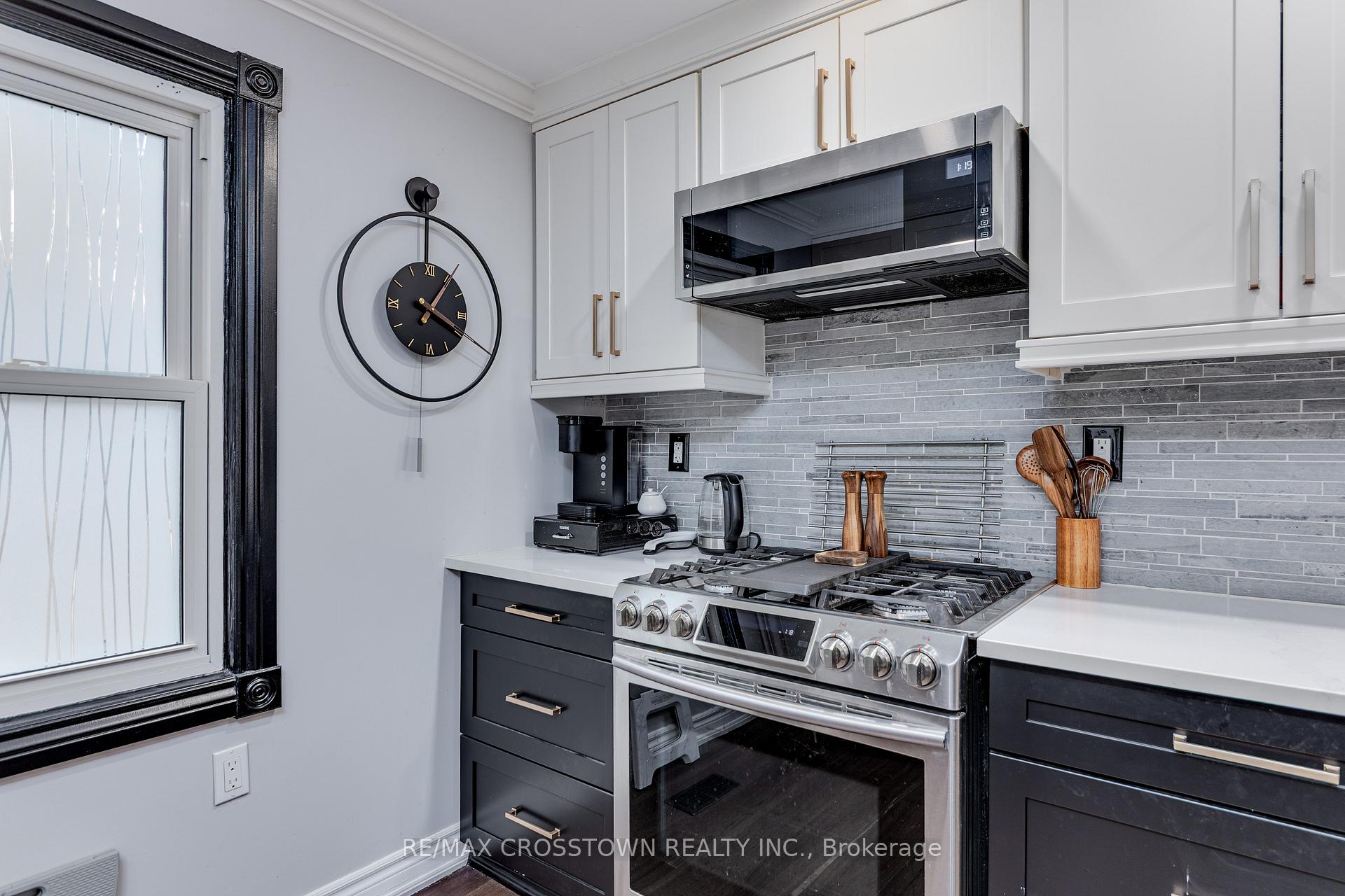 Photo 12 of 75 Gunn Street, Barrie, Wellington — HOMEH