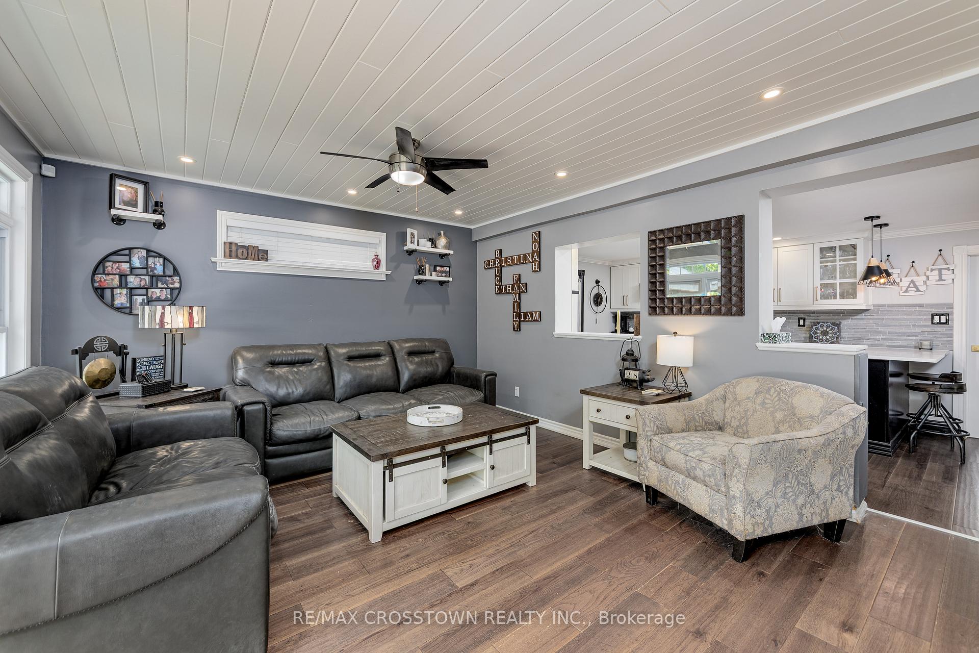 Photo 17 of 75 Gunn Street, Barrie, Wellington — HOMEH