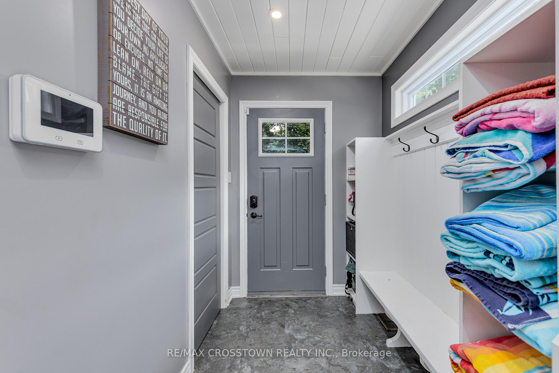 Photo 20 of 75 Gunn Street, Barrie, Wellington — HOMEH
