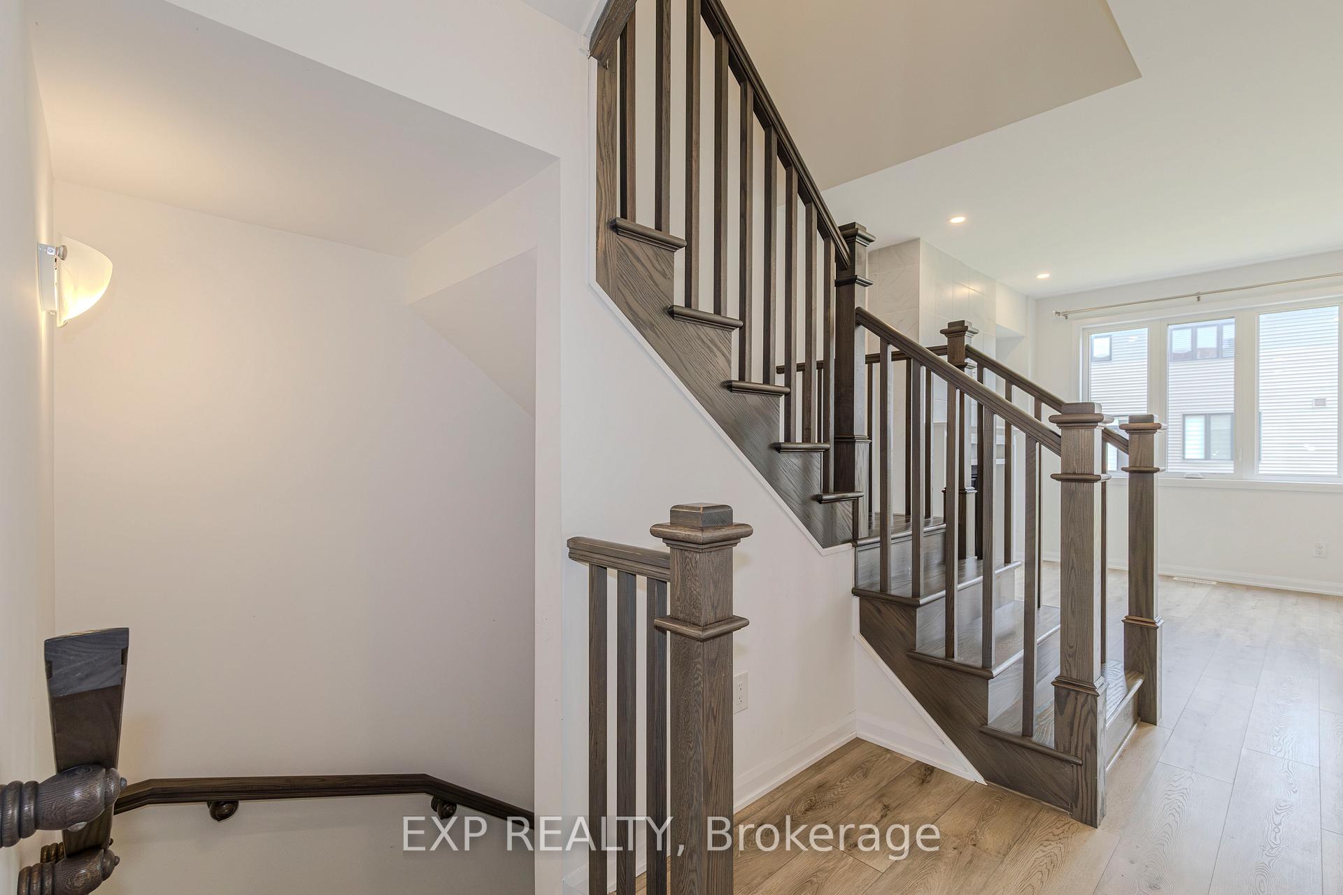Photo 4 of 727 Cashmere Terrace, Ottawa, Barrhaven - Heritage Park — HOMEH