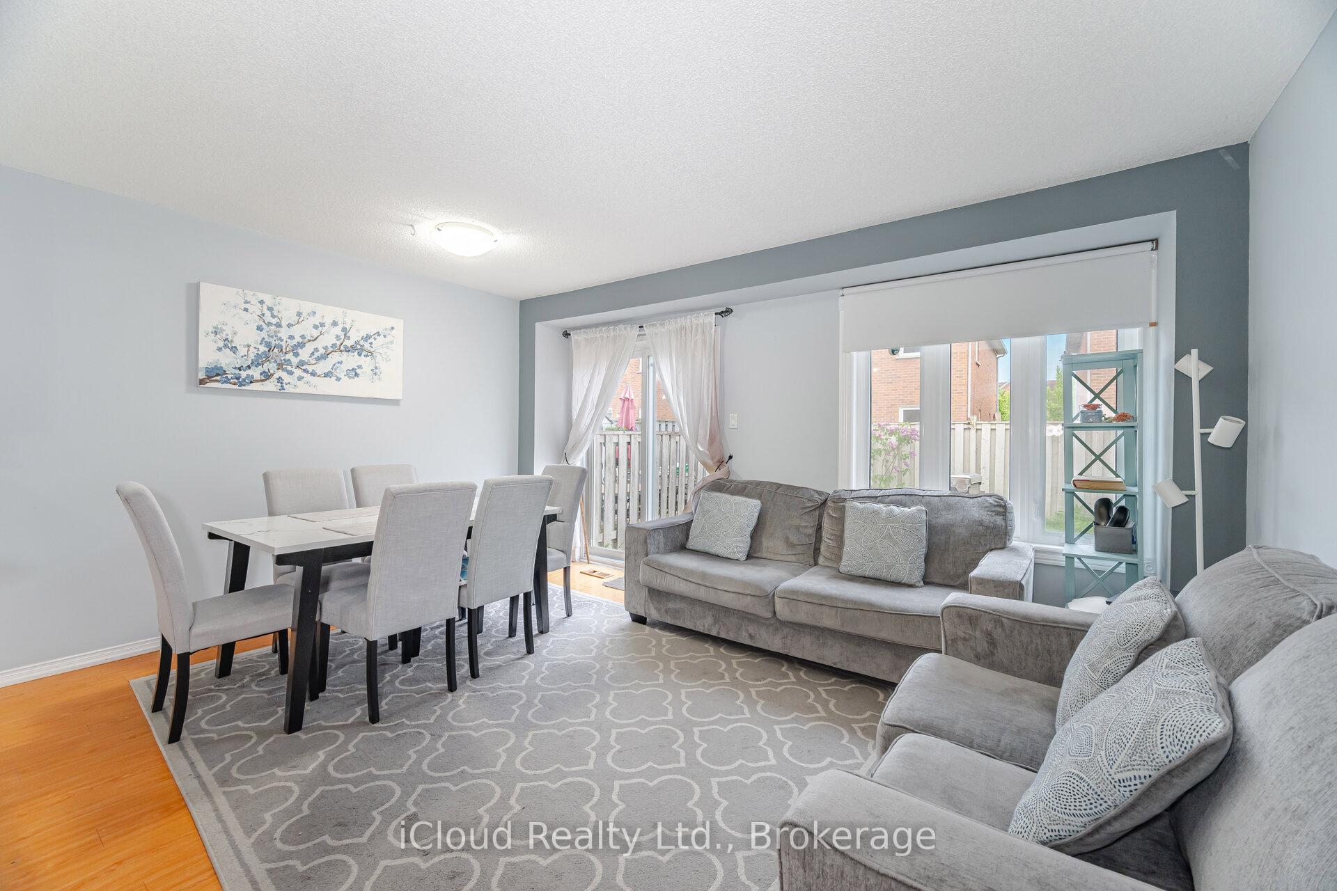 Photo 7 of 35 Tania Crescent, Vaughan, Maple — HOMEH