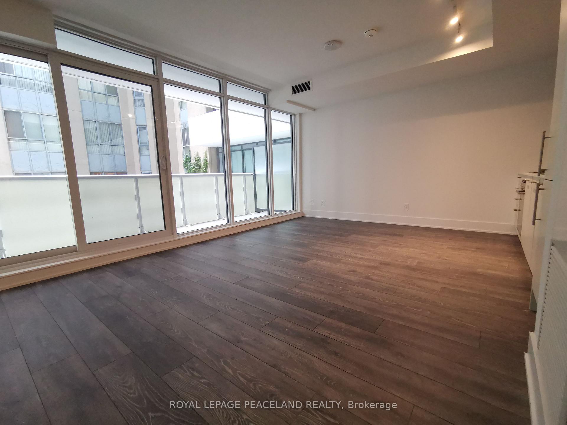 Photo 2 of Unit 401, 403 Church Street, Toronto, Church-Yonge Corridor — HOMEH