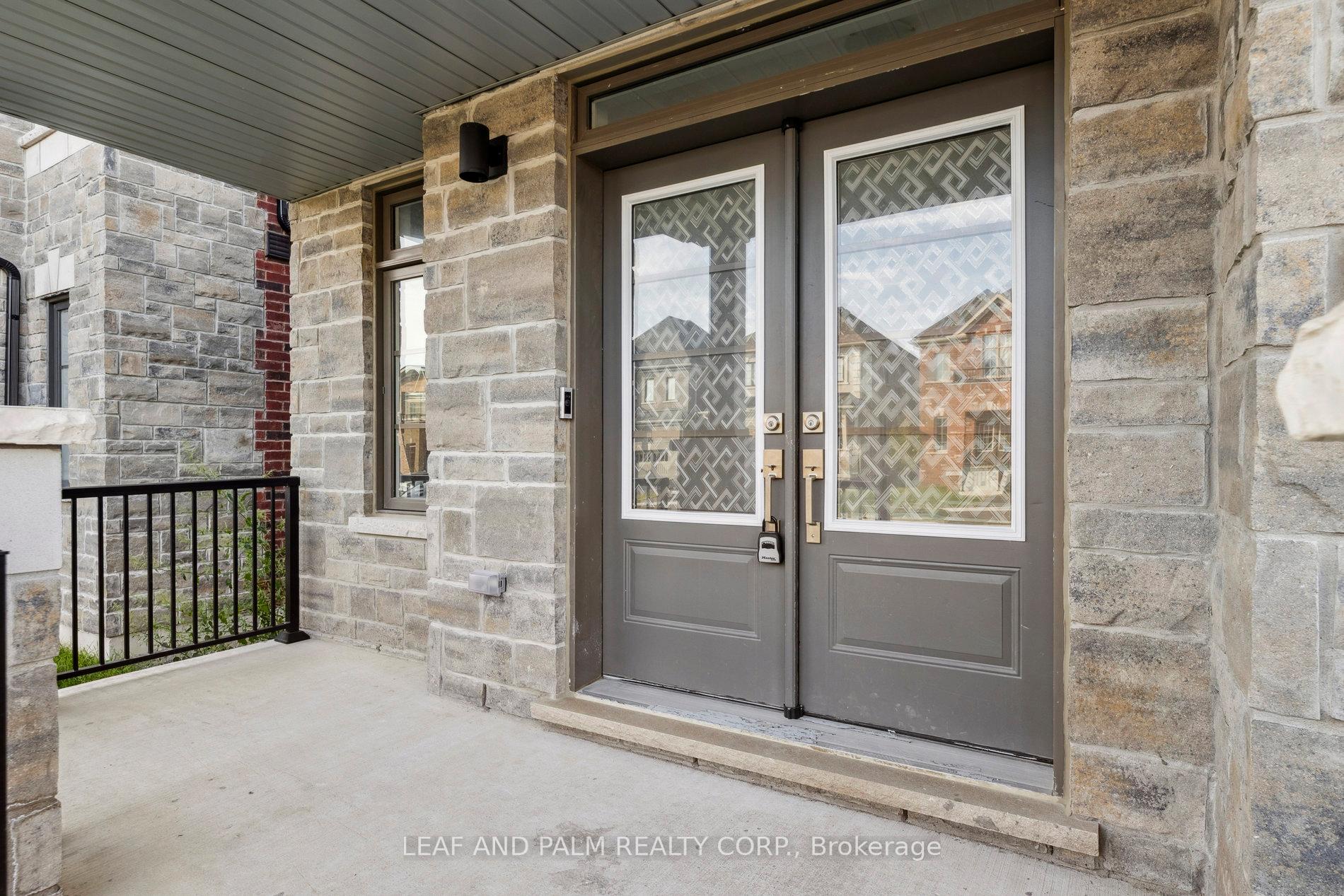 Photo 2 of 35 Ed Ewert Avenue, Clarington, Newcastle — HOMEH