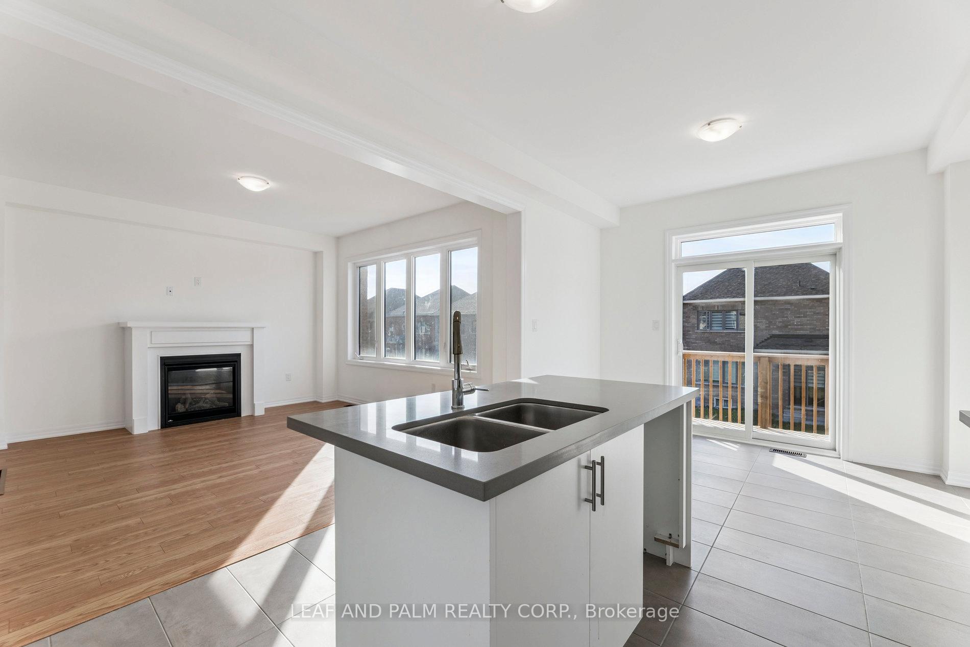 Photo 15 of 35 Ed Ewert Avenue, Clarington, Newcastle — HOMEH