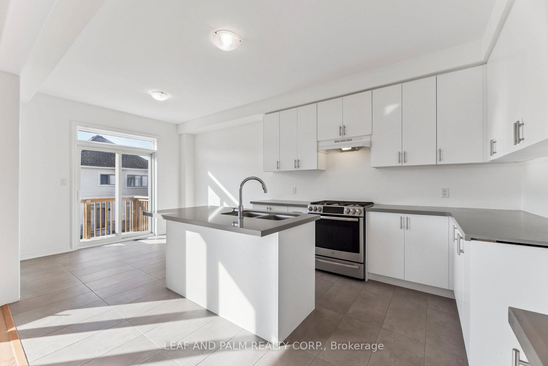 Photo 16 of 35 Ed Ewert Avenue, Clarington, Newcastle — HOMEH